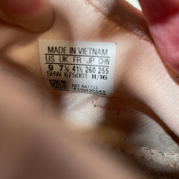 Adidas Womens NMD XR1 Duck Camo Sneakers in Pink and Gray Mesh Knit 9 - Picture 5 of 8